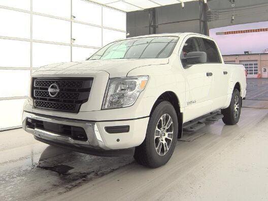 2023 nissan titan sv