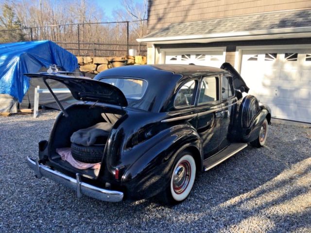 1940 buick century 61 four-door sedan suicide doors