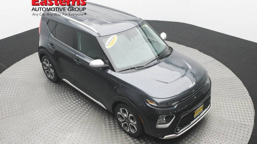 2022 kia soul x-line