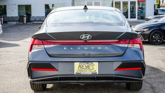 2025 Hyundai Elantra