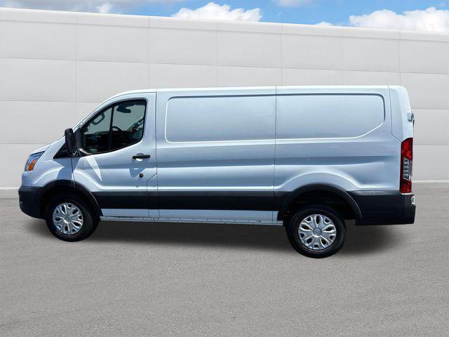 2021 ford transit-250 base