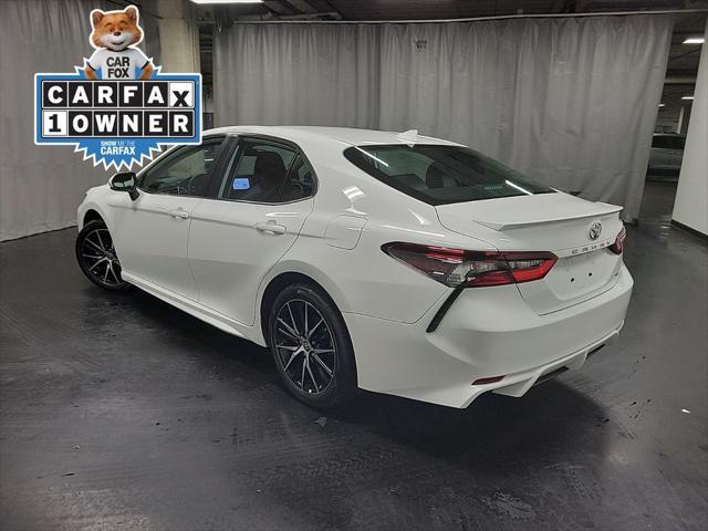 2024 toyota camry se