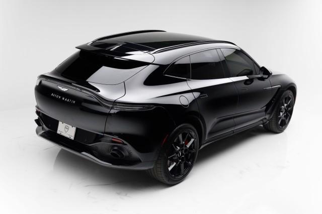 2021 aston martin dbx