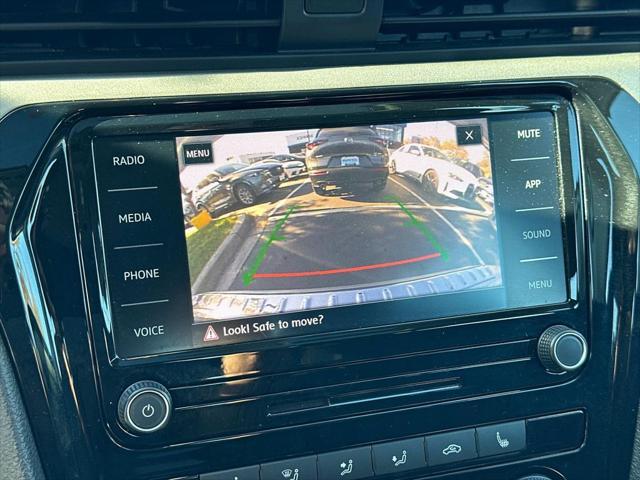 2021 volkswagen passat 2.0t se