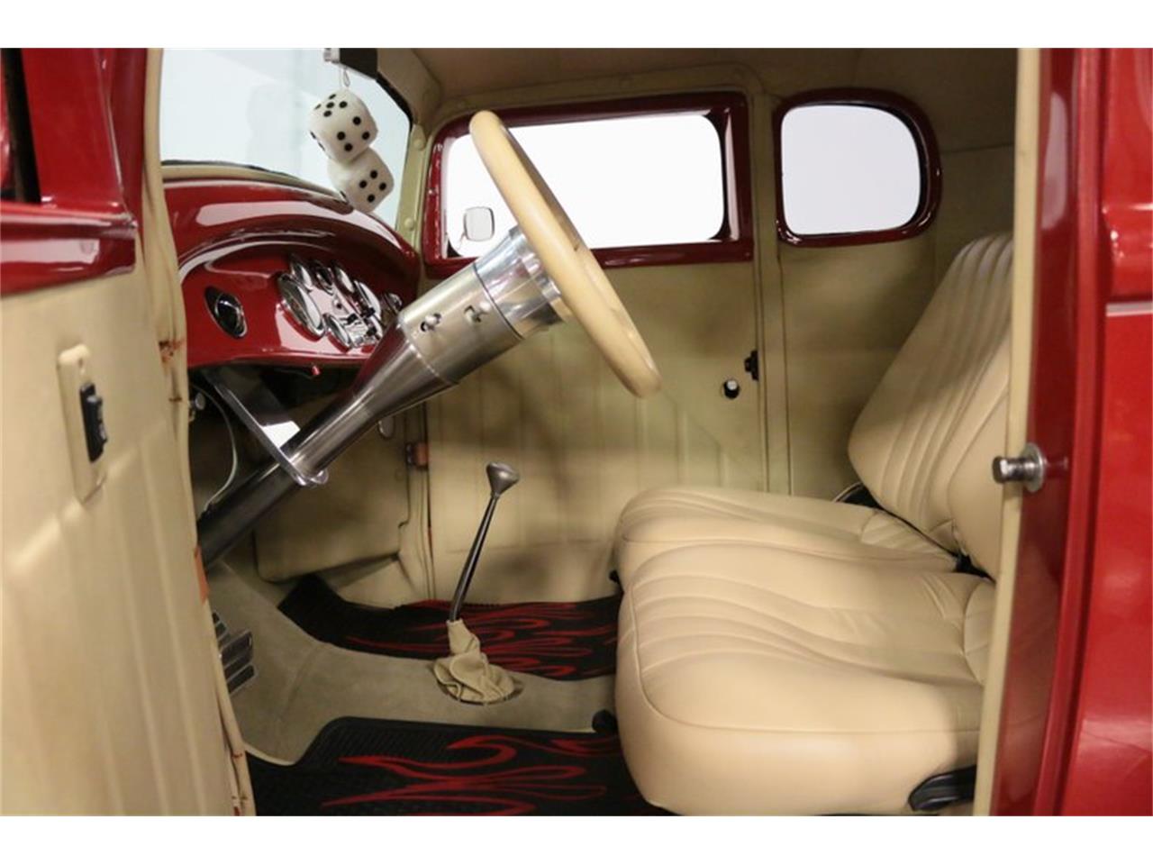 1932 ford 5-window coupe