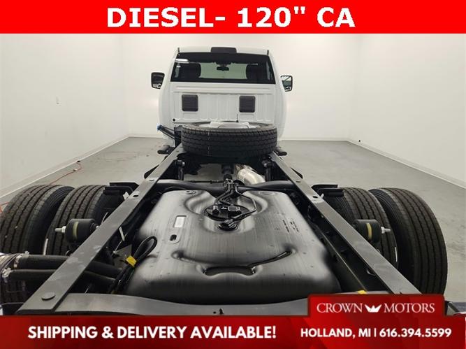 new 2024 ram 5500 chassis cab tradesman