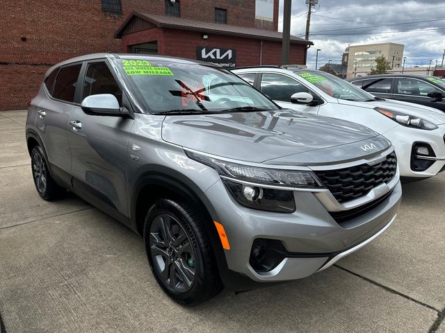 2023 kia seltos lx