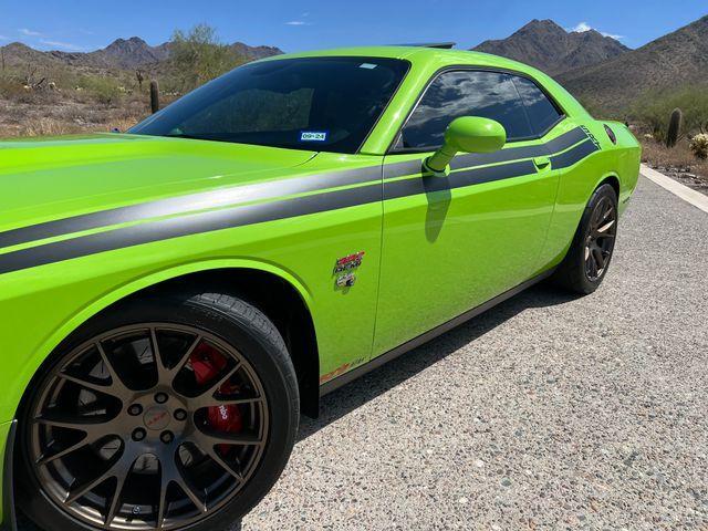 2015 dodge challenger srt 392