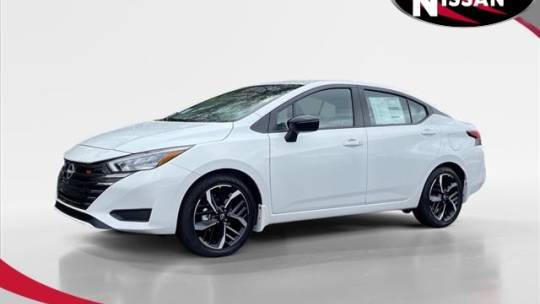 2024 nissan versa sr