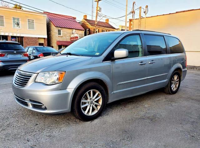 2015 chrysler town & country touring