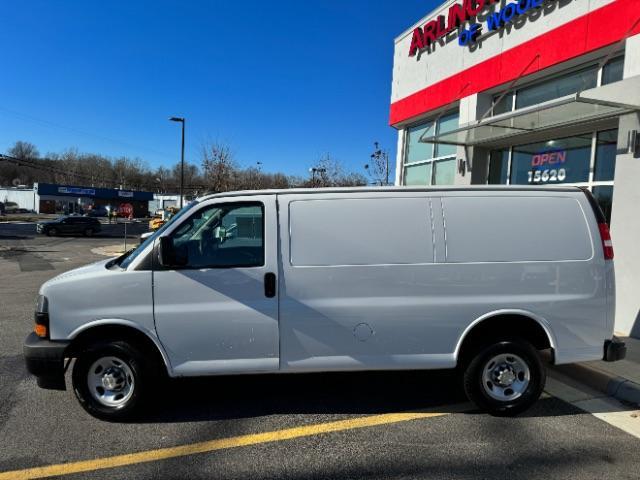 2021 chevrolet express 2500 rwd 2500 regular wheelbase wt
