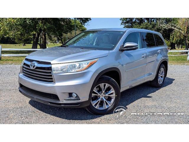 2015 toyota highlander le plus