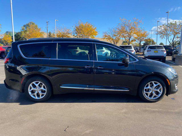 2020 chrysler pacifica touring l