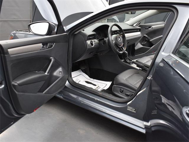 2021 volkswagen passat 2.0t se
