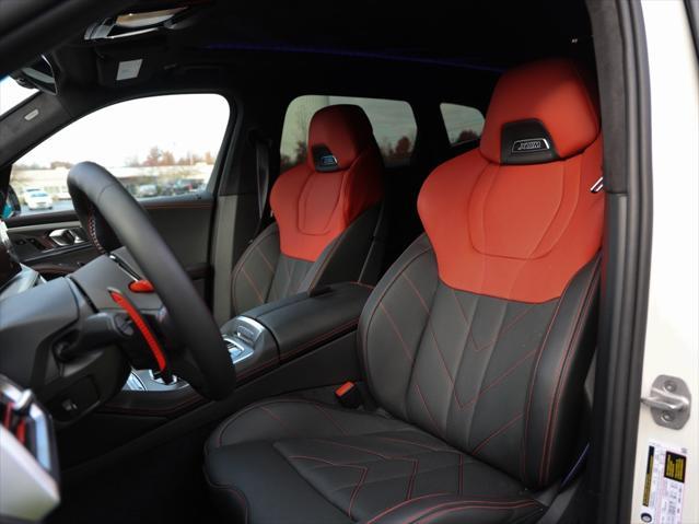 2024 bmw xm label red