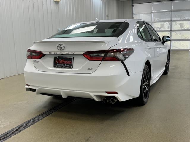 2023 toyota camry se