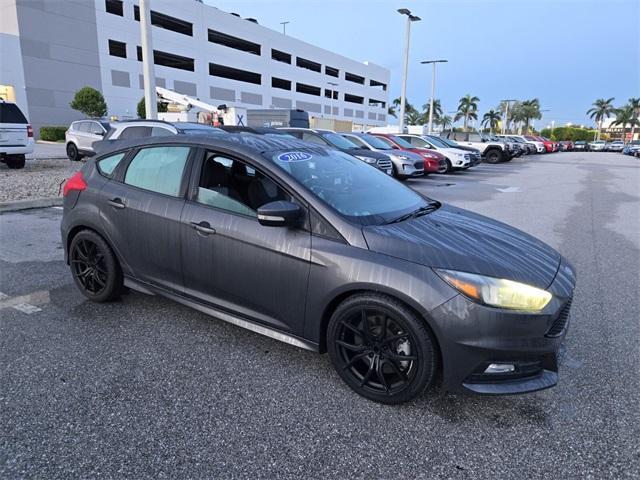 2016 ford focus st base