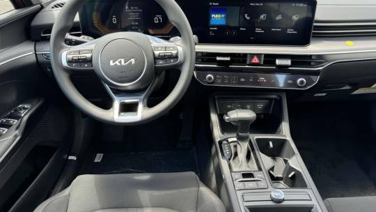 2025 Kia K5