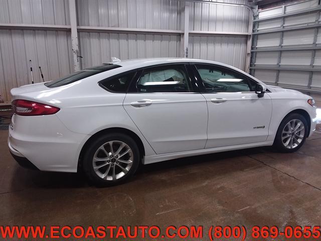2019 ford fusion hybrid se