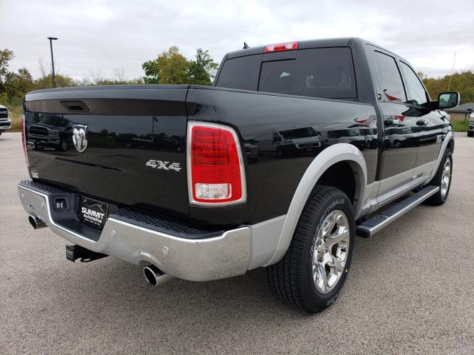 used 2017 ram 1500 4x4 crew cab laramie fond du lac, wi 54937 for sale in fond du lac, wisconsin