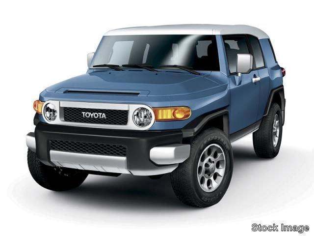 2014 toyota fj cruiser base