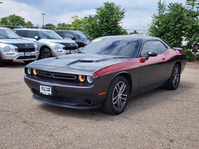 2019 dodge challenger sxt