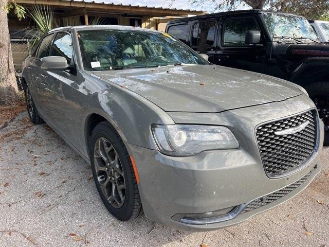 2017 chrysler 300 s