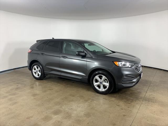 2020 ford edge se