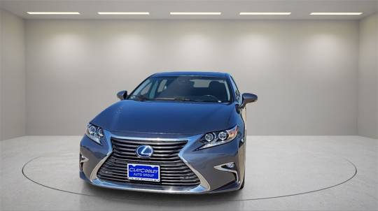 2016 Lexus ES