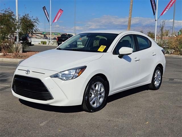 2018 toyota yaris ia base