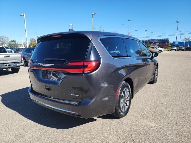 2022 chrysler pacifica hybrid touring l