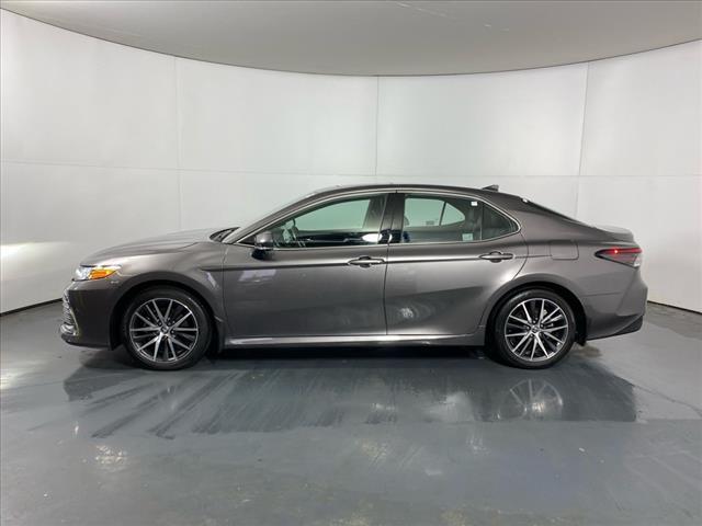 2023 toyota camry hybrid xle