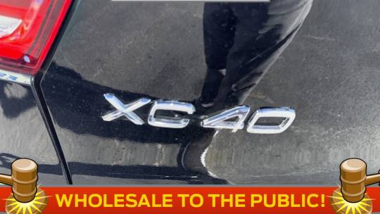 2021 Volvo XC40