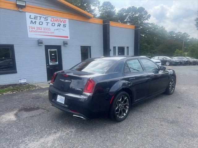 2015 chrysler 300 s
