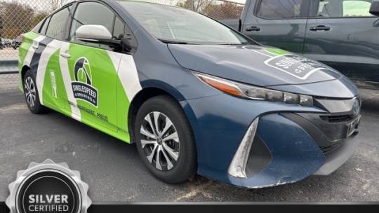 2020 toyota prius prime le