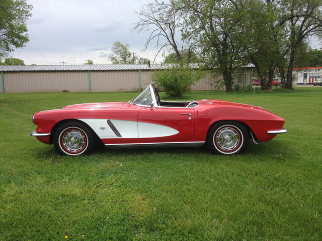 1962 chevy corvette #s matching,both tops,excellent frame