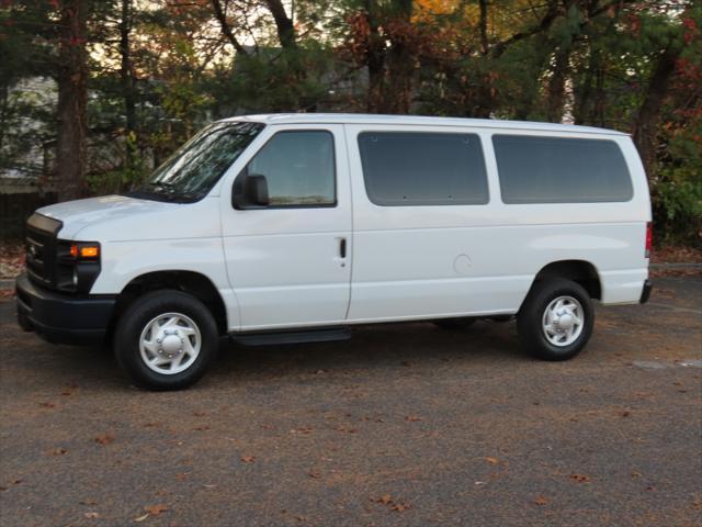 2011 ford e350 super duty xl