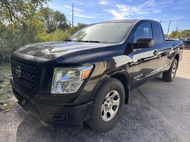 2017 nissan titan sv