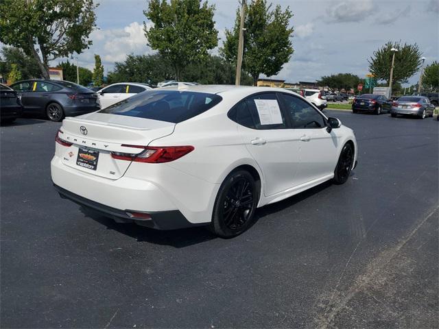 2025 toyota camry se