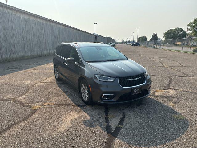 2022 chrysler pacifica touring l