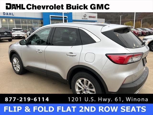 2020 ford escape se