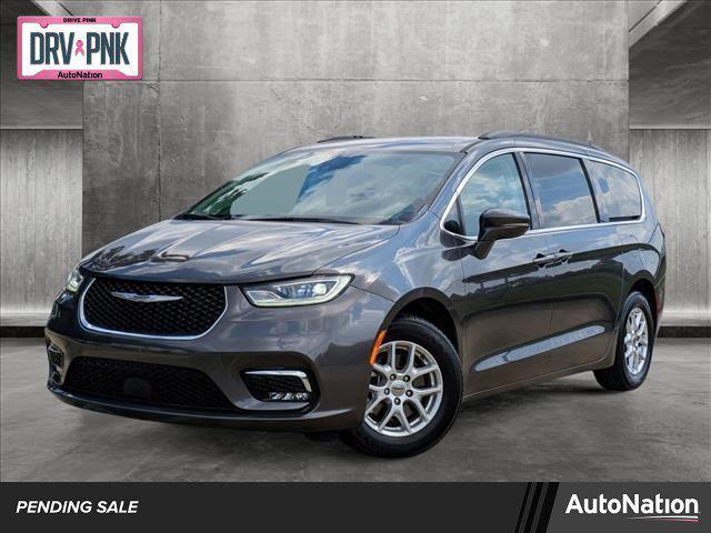 2022 chrysler pacifica touring-l