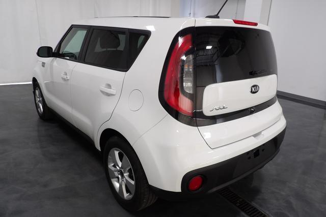2019 kia soul base