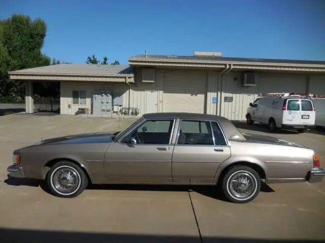 1984 oldsmobile delta 88 royale brougham sedan 4-door 5.0l "no reserve"