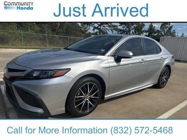 2021 toyota camry se
