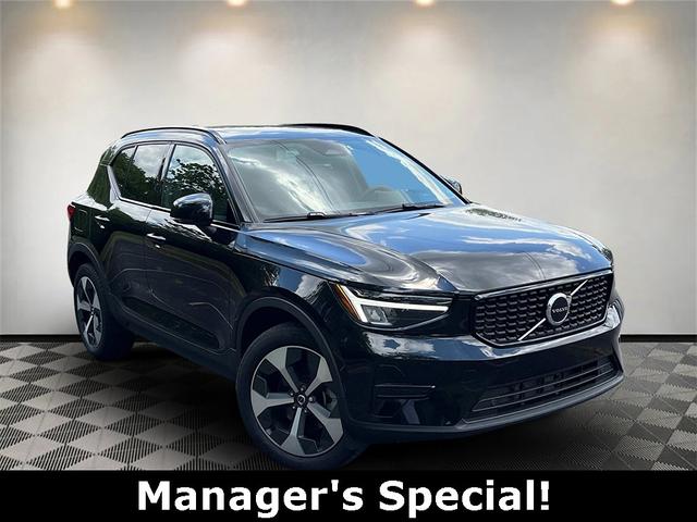 2024 volvo xc40 b5 core