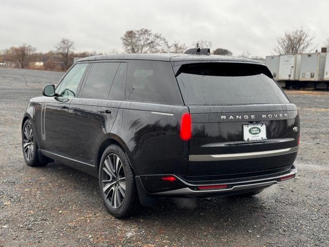 2023 land rover range rover p400 se