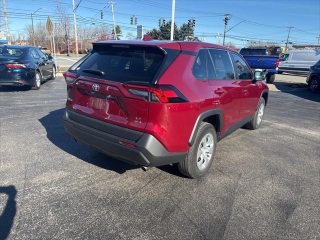 2022 toyota rav4 le