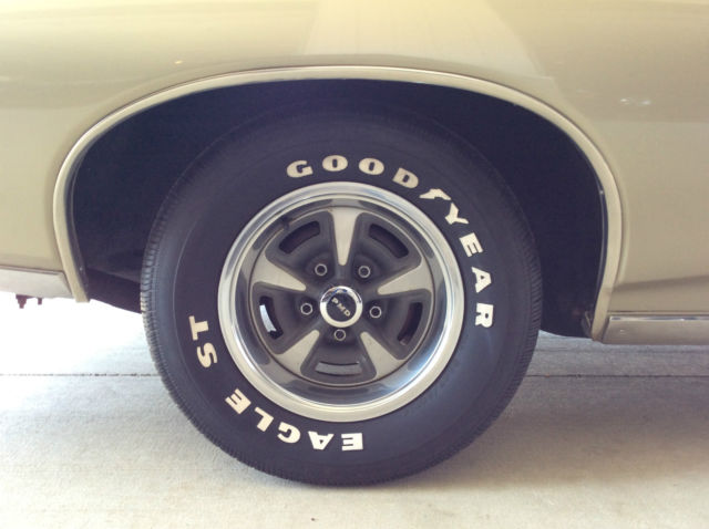 1969 pontiac gto coupe (rare hideaway head lamps)