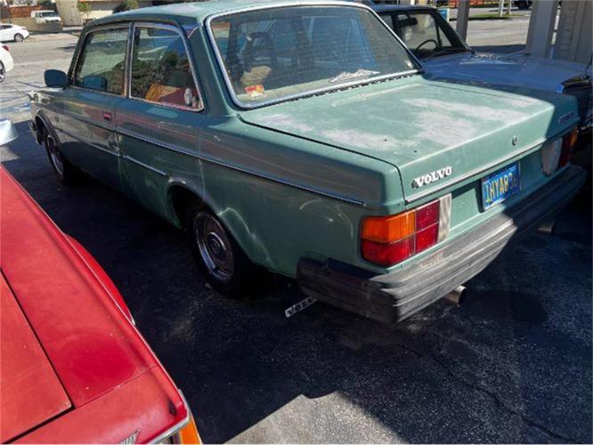 1979 volvo 242 in cadillac, michigan